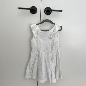 Little girl white dress with embroidered details from Polarn O Pret, size 4/5